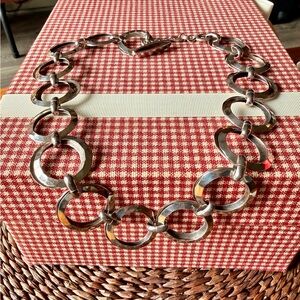 Elegant Silver Chain Link Necklace